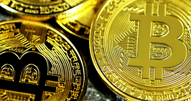 Bitcoin podría ir al alza pero ciertos factores frenan el aumento de precio